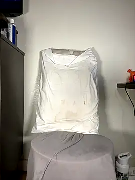 rubywithpearls online show from October 12, 2025, 12:48 pm