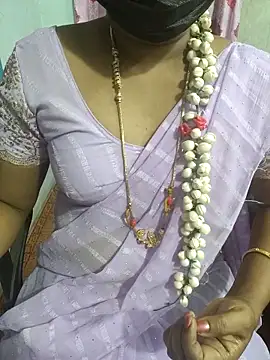 Snapshot of lolida69thamil chatting on February 15, 2026, 5:37 am lolida69thamil online show from February 15, 2026, 5:37 am