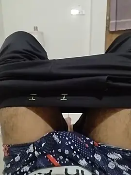 Snapshot of dhruve2010 chatting on November 3, 2025, 5:25 pm dhruve2010 online show from November 3, 2025, 5:25 pm