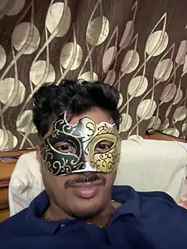 Snapshot of VVcouple chatting on October 7, 2025, 6:38 pm VVcouple online show from October 7, 2025, 6:38 pm