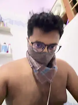 VVcouple online show from April 22, 2026, 7:04 pm