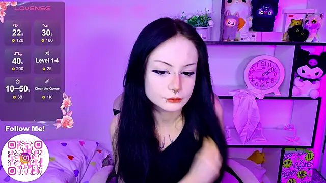 MiaScarlettt online show from December 5, 2025, 7:10 pm