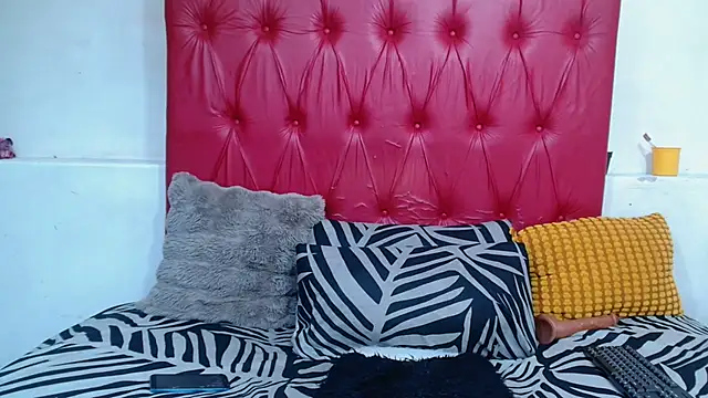 GoldenBigAssCurvy online show from April 7, 2026, 12:44 am