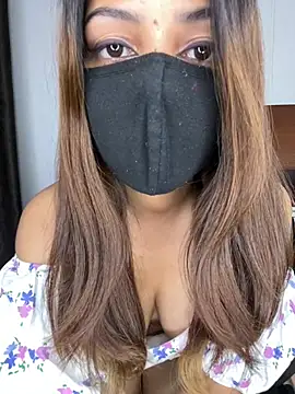 Hot malika19 online show from May 20, 2026, 10:21 am