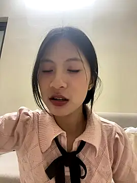 Lil-Gi online show from September 19, 2025, 4:40 pm