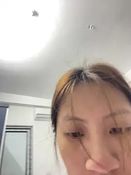 Lil-Gi online show from April 9, 2026, 7:08 pm