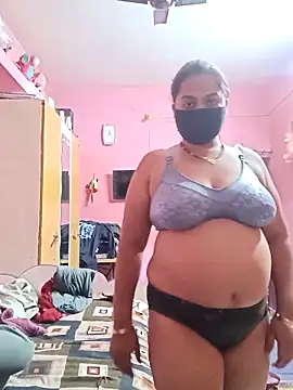 biggbobbsgirl online show from January 7, 2026, 6:10 pm