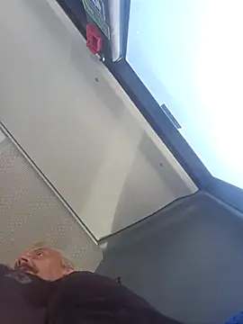 Snapshot of Fonse1860 chatting on September 19, 2025, 8:27 am Fonse1860 online show from September 19, 2025, 8:27 am