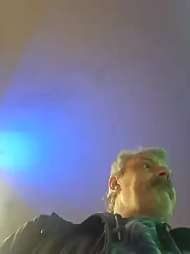 Snapshot of Fonse1860 chatting on October 1, 2025, 8:15 pm Fonse1860 online show from October 1, 2025, 8:15 pm