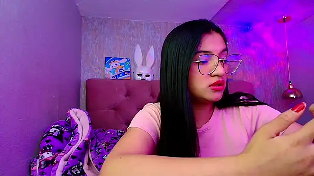 laurenelove online show from November 20, 2025, 3:39 am