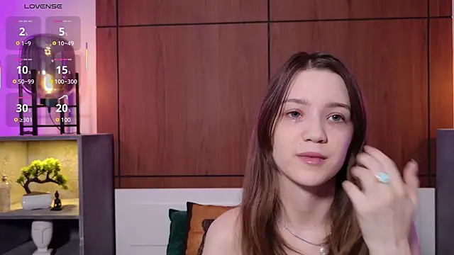 Snapshot of Alison_kisss chatting on May 29, 2026, 7:01 pm Alison kisss online show from May 29, 2026, 7:01 pm