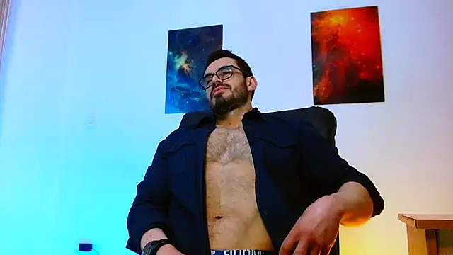 Axel Lover online show from March 9, 2026, 11:09 pm