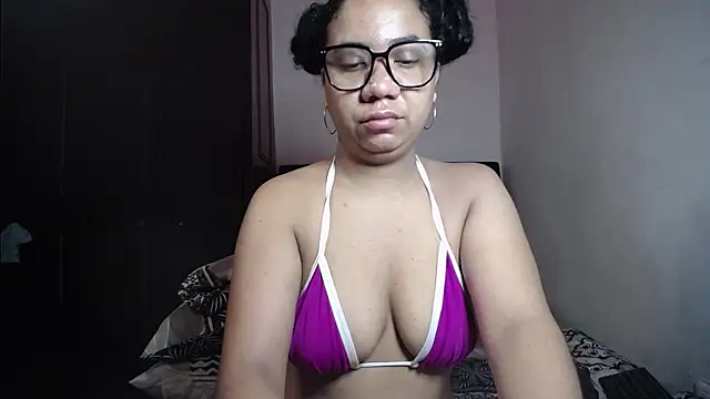 Kristynsmith online show from September 20, 2025, 10:11 pm