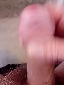 Snapshot of 69dagosto chatting on November 19, 2025, 9:42 am 69dagosto online show from November 19, 2025, 9:42 am