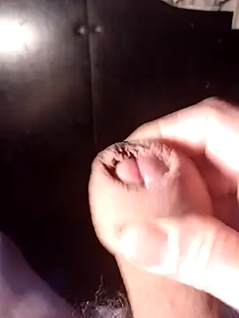 Snapshot of 69dagosto chatting on December 21, 2025, 10:00 am 69dagosto online show from December 21, 2025, 10:00 am