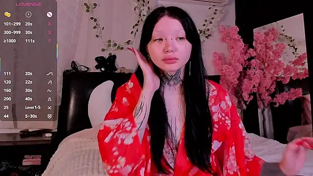 Lein Bone online show from October 18, 2025, 12:02 am