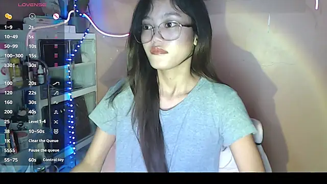 skinny gracie online show from December 16, 2025, 9:47 am