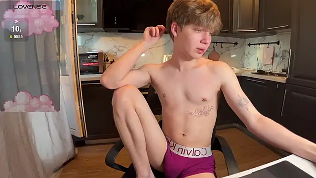 walter cute online show from September 8, 2025, 3:55 pm