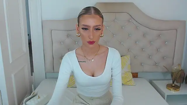 NatalieSensual online show from May 15, 2026, 9:49 am