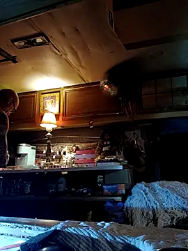 Snapshot of ShawnandDani7074 chatting on February 16, 2026, 1:35 am ShawnandDani7074 online show from February 16, 2026, 1:35 am