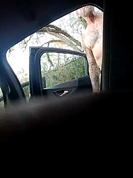 Snapshot of ShawnandDani7074 chatting on March 1, 2026, 11:07 pm ShawnandDani7074 online show from March 1, 2026, 11:07 pm