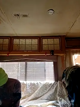 ShawnandDani7074 online show from April 11, 2026, 1:59 pm