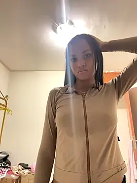 Snapshot of Sabryynna chatting on November 18, 2025, 3:34 am Sabryynna online show from November 18, 2025, 3:34 am
