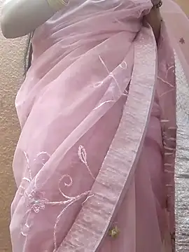 Hot-rima online show from February 11, 2026, 3:00 am