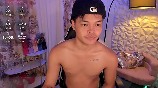 asianhugescott online show from February 19, 2026, 5:20 pm