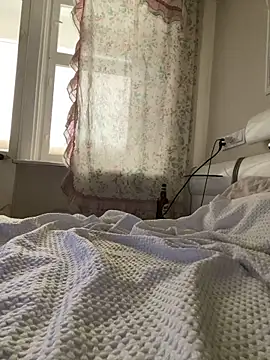 Snapshot of missevacrystal chatting on October 18, 2025, 12:06 pm missevacrystal online show from October 18, 2025, 12:06 pm