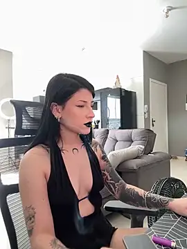 Privad ravenna online show from February 4, 2026, 5:52 pm