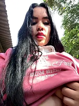 laure torres online show from February 14, 2026, 1:52 pm