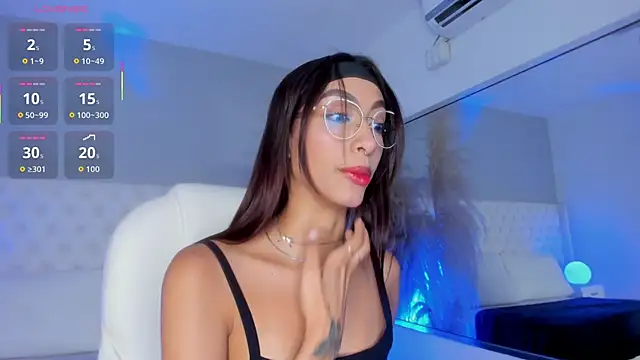 Ebonysweet   online show from April 16, 2026, 7:47 pm