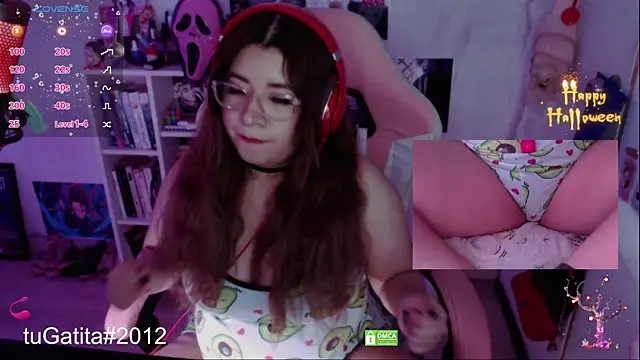 Snapshot of Pink_girl0n chatting on October 21, 2025, 9:37 pm Pink girl0n online show from October 21, 2025, 9:37 pm