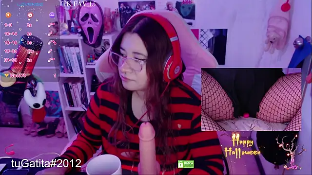 Snapshot of Pink_girl0n chatting on November 2, 2025, 9:28 pm Pink girl0n online show from November 2, 2025, 9:28 pm