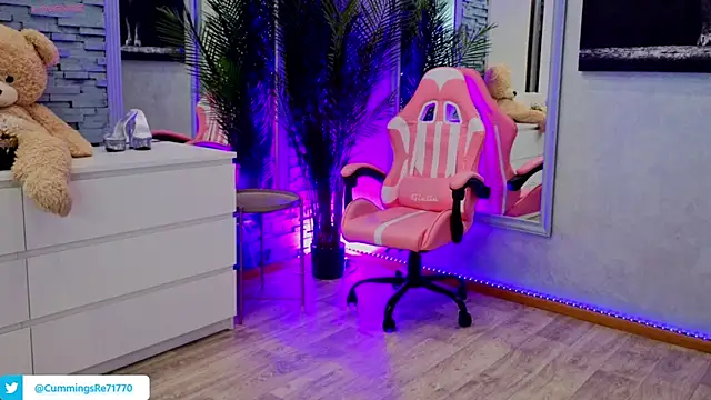 Snapshot of Reina_Cummings chatting on February 21, 2026, 8:04 am Reina Cummings online show from February 21, 2026, 8:04 am