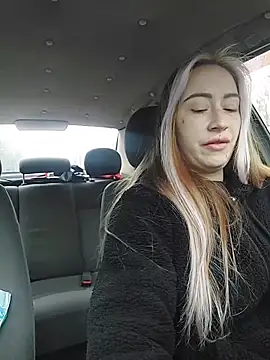 Snapshot of Reina_Cummings chatting on March 3, 2026, 5:57 am Reina Cummings online show from March 3, 2026, 5:57 am