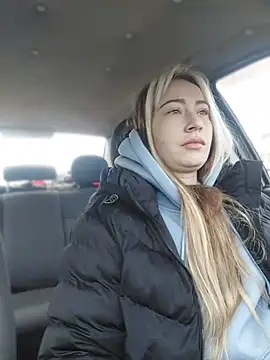 Reina Cummings online show from March 25, 2026, 6:08 am