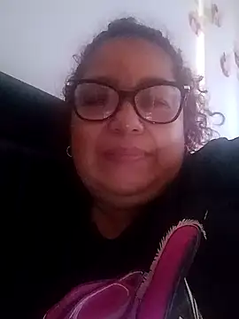 Snapshot of ladytropical1 chatting on October 1, 2025, 10:54 am ladytropical1 online show from October 1, 2025, 10:54 am