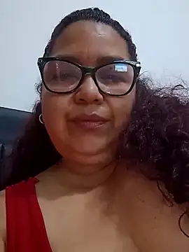 Snapshot of ladytropical1 chatting on October 13, 2025, 10:26 am ladytropical1 online show from October 13, 2025, 10:26 am