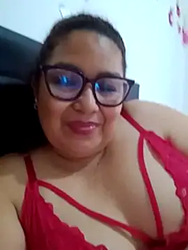 ladytropical1 online show from June 7, 2026, 4:33 pm
