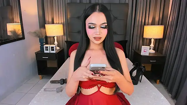 MiaMow online show from June 3, 2026, 7:08 pm