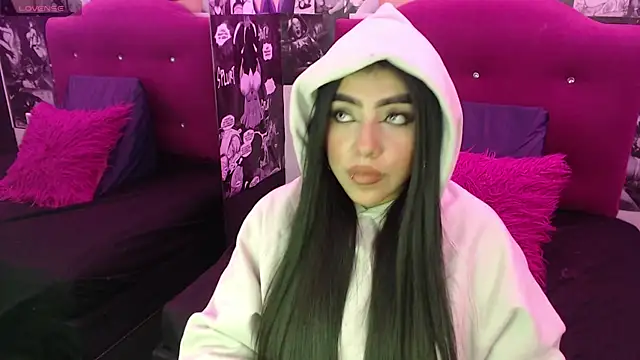 aysel 27 online show from November 25, 2025, 2:11 am