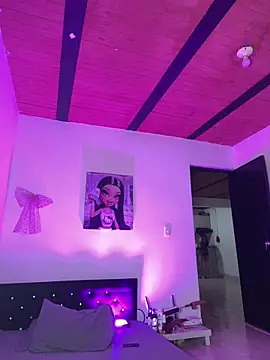 Snapshot of Alisse_taylor2 chatting on May 26, 2026, 11:17 am Alisse taylor2 online show from May 26, 2026, 11:17 am