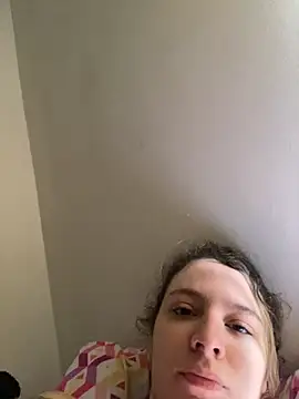 karla-thomsom10 online show from November 22, 2025, 3:33 pm