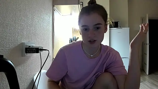 stacey  doll online show from October 19, 2025, 3:01 pm