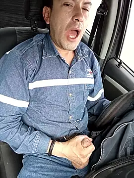 Snapshot of Blackaxes chatting on September 17, 2025, 5:47 pm Blackaxes online show from September 17, 2025, 5:47 pm