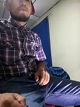 Bosssweet22cm online show from October 29, 2025, 4:37 am