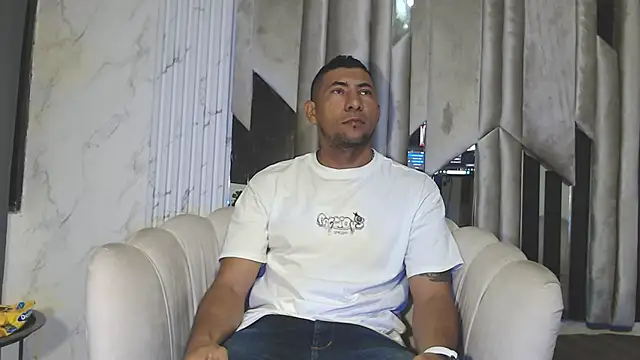 Morganandmegan online show from October 30, 2025, 11:11 am