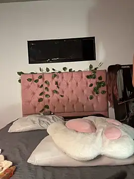  maki   online show from February 20, 2026, 2:08 am